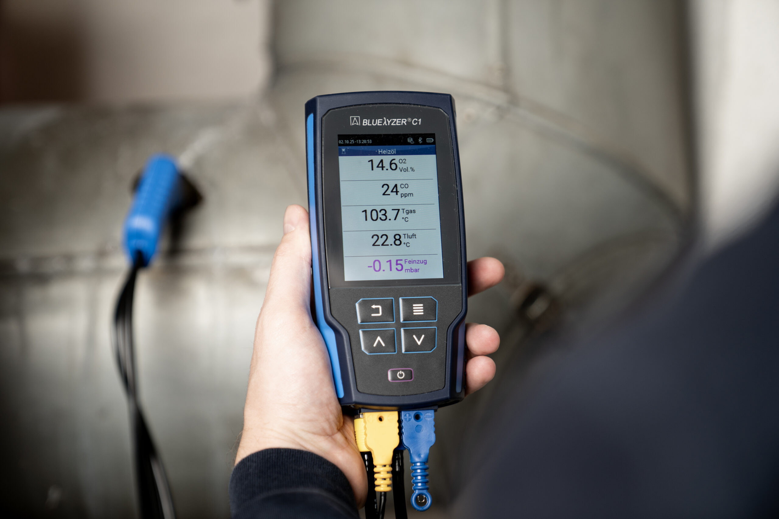 Das neue Abgasmessgerät BLUELYZER C1 von AFRISO