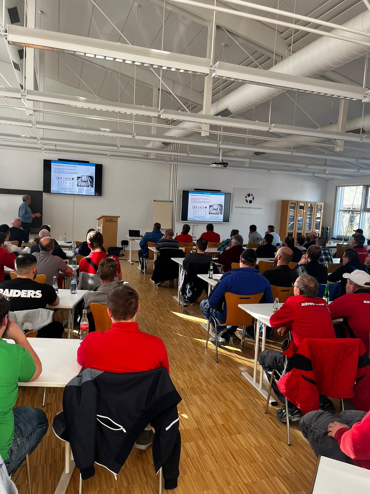 Kostenfreie Schulungsmaßnahme an der KHS