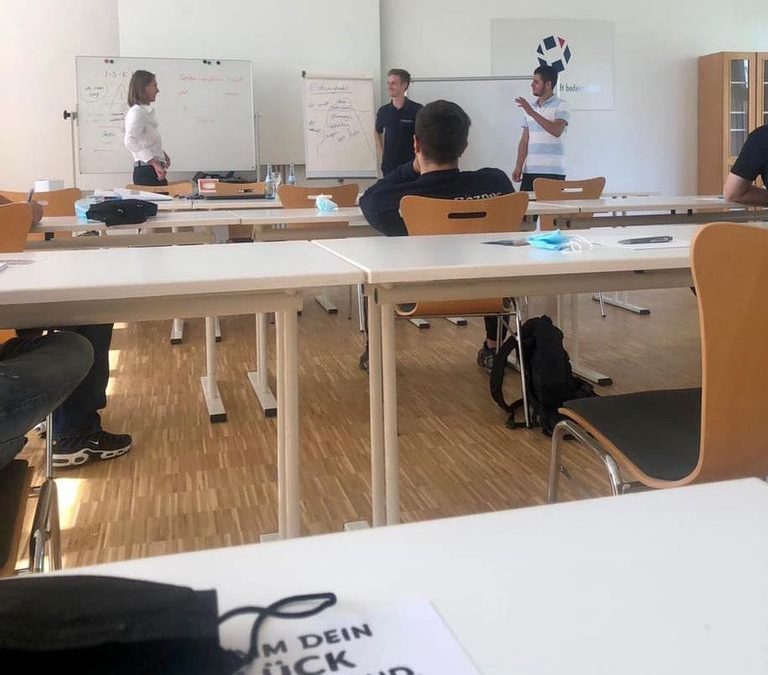 AZUBI-Knigge für angehende Auszubildende