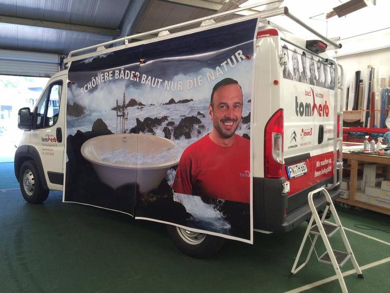 Ausstellungsbesuch und Ersatzteilverkauf nach telefonischer Vereinbarung