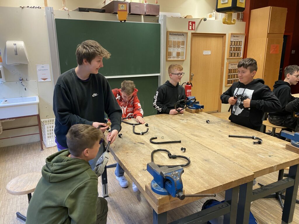 Handwerkertag der Klasse 6 an der GMS